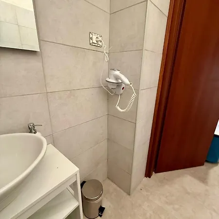 ゲストハウス Appio Haven 4*